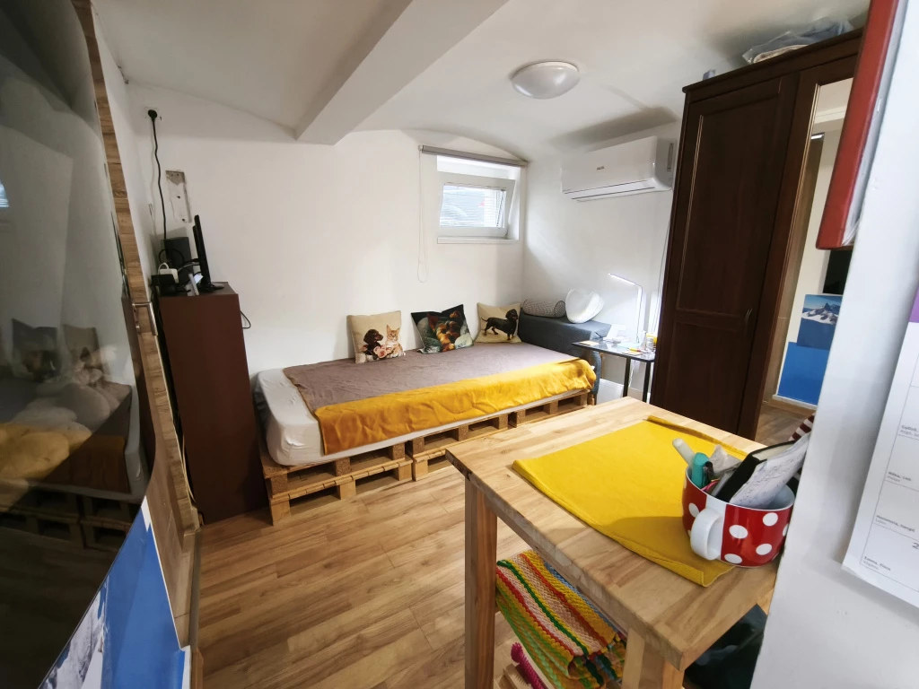 XIII. Kerület, Angyalföld, 20 m²-es, társasházi lakás, 1 szobás