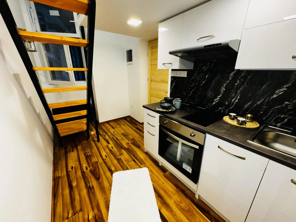 For sale condominium, Budapest VII. kerület, Blaha Lujza tér közelében