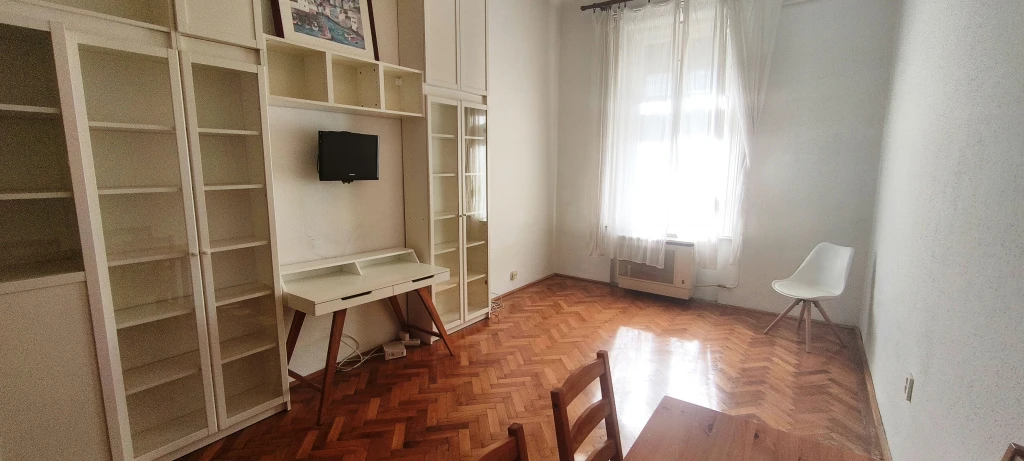 VII. Kerület, Sajó utca, 44 m²-es, társasházi lakás, 1 szobás