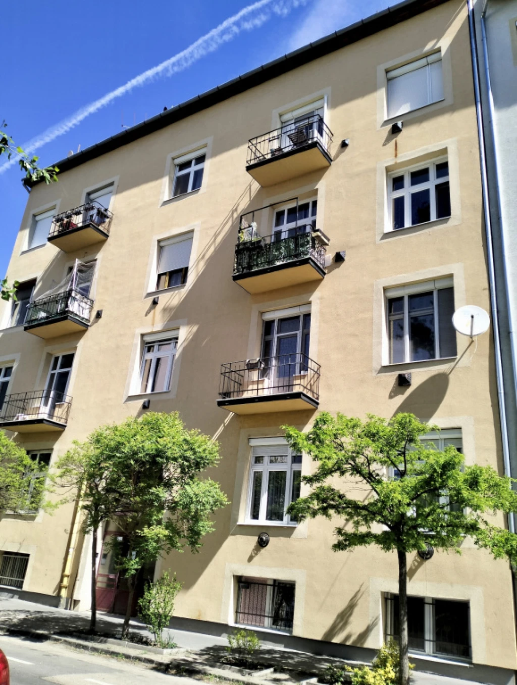 XIV. Kerület, Angol utca, 45 m²-es, társasházi lakás, 1 szobás