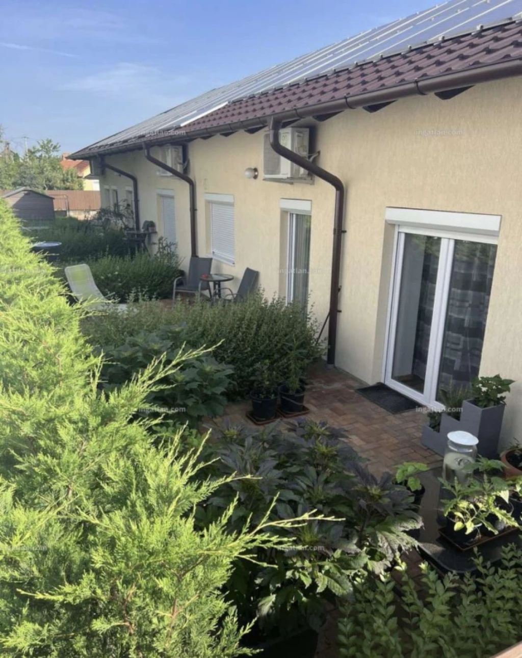 Fót, Újszerű 4+1 lakásos APARTMANHÁZ, 208 m²-es, családi ház