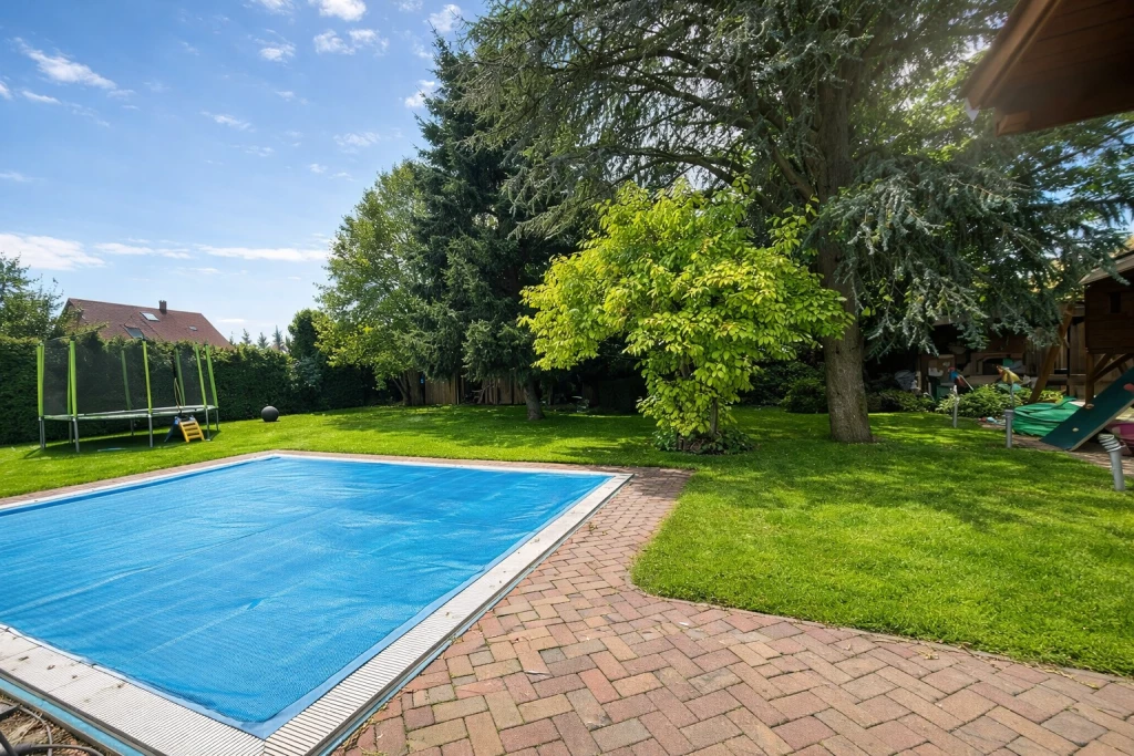 Fót, Fót-Kisalag,kétgenerációs családiház, 147 m²-es, 2 generációs, családi ház