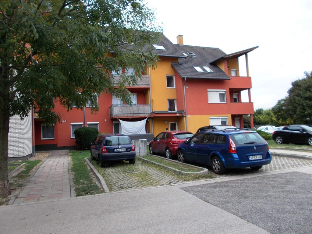 Szigetszentmiklós, Lakihegyi lakópark, 57 m²-es, társasházi lakás