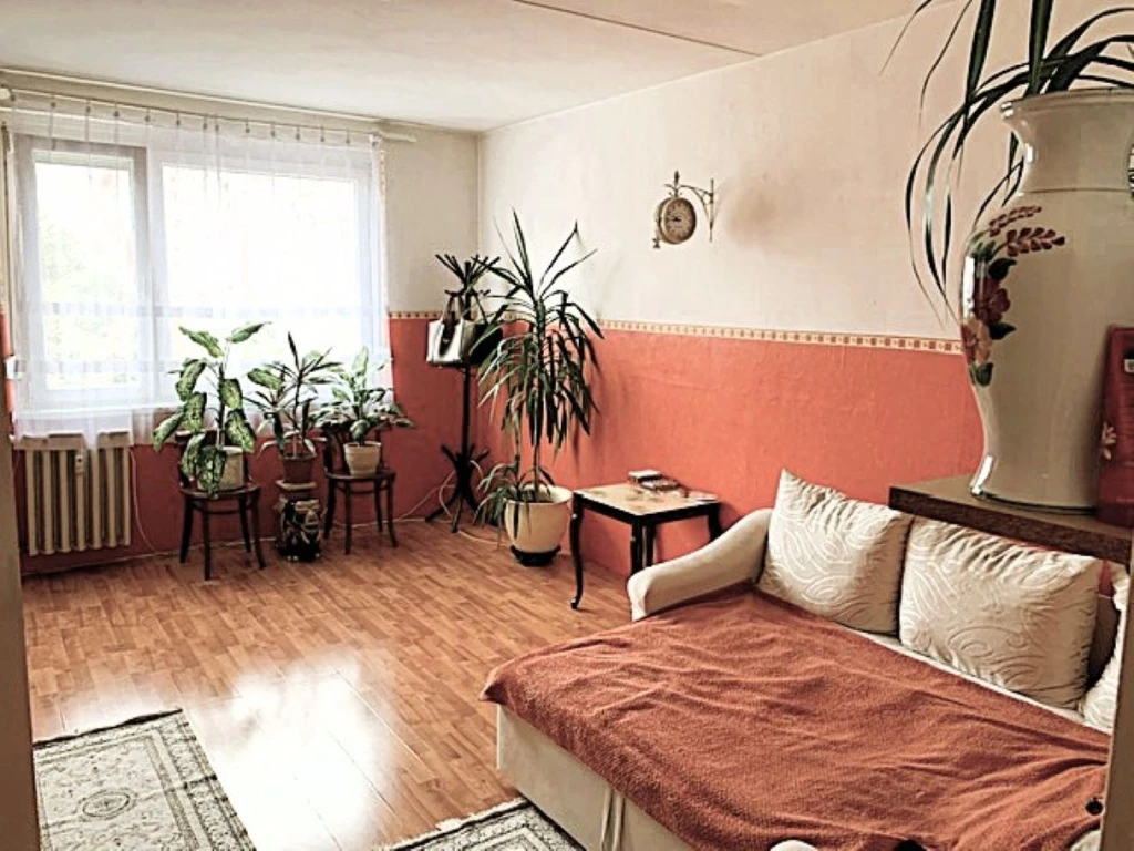 XV. Kerület, Nyírpalota utca, 69 m²-es, társasházi lakás, 2+2 szobás