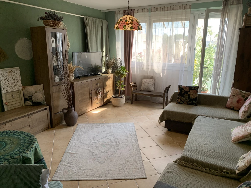 XXI. Kerület, Csillagtelep, 63 m²-es, társasházi lakás, 2+1 szobás