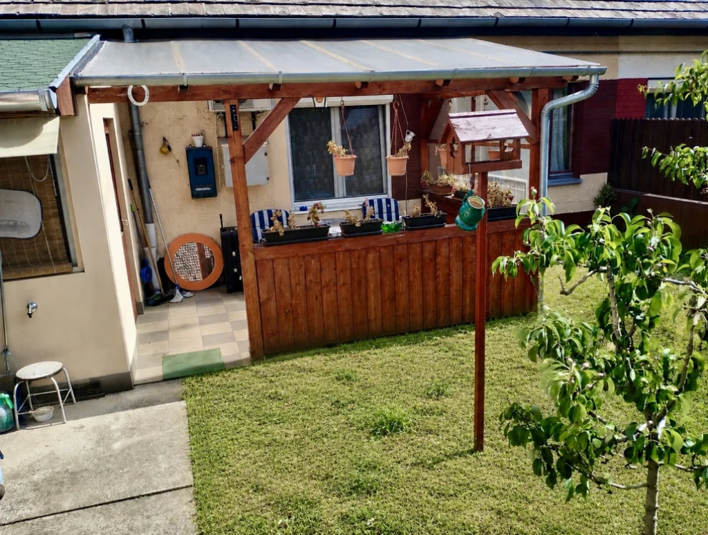 X. Kerület, Szegély utca, 45 m²-es, társasházi lakás, 1 szobás