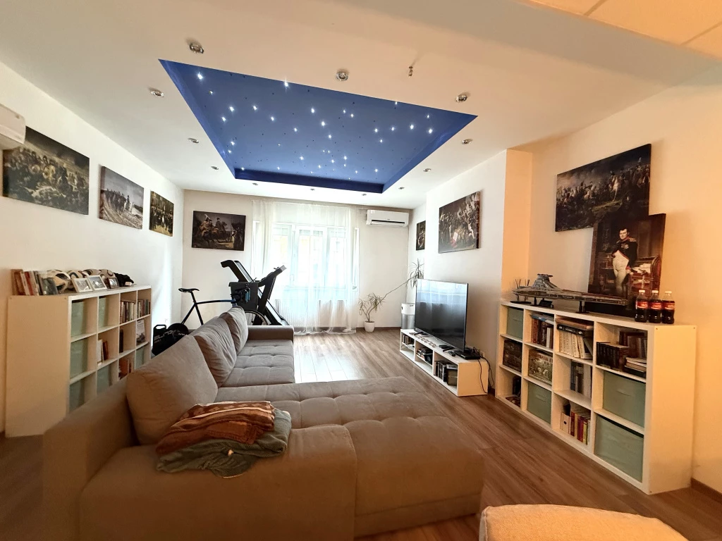 c3-1-name c2-21-name, Budapest XI. kerület, Fehérvári út