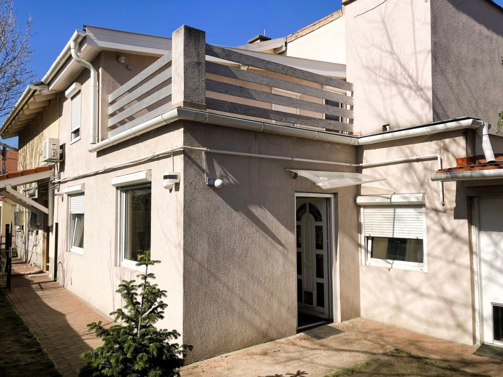 c3-1-name c2-1-name, Budapest IV. kerület, Klára utca