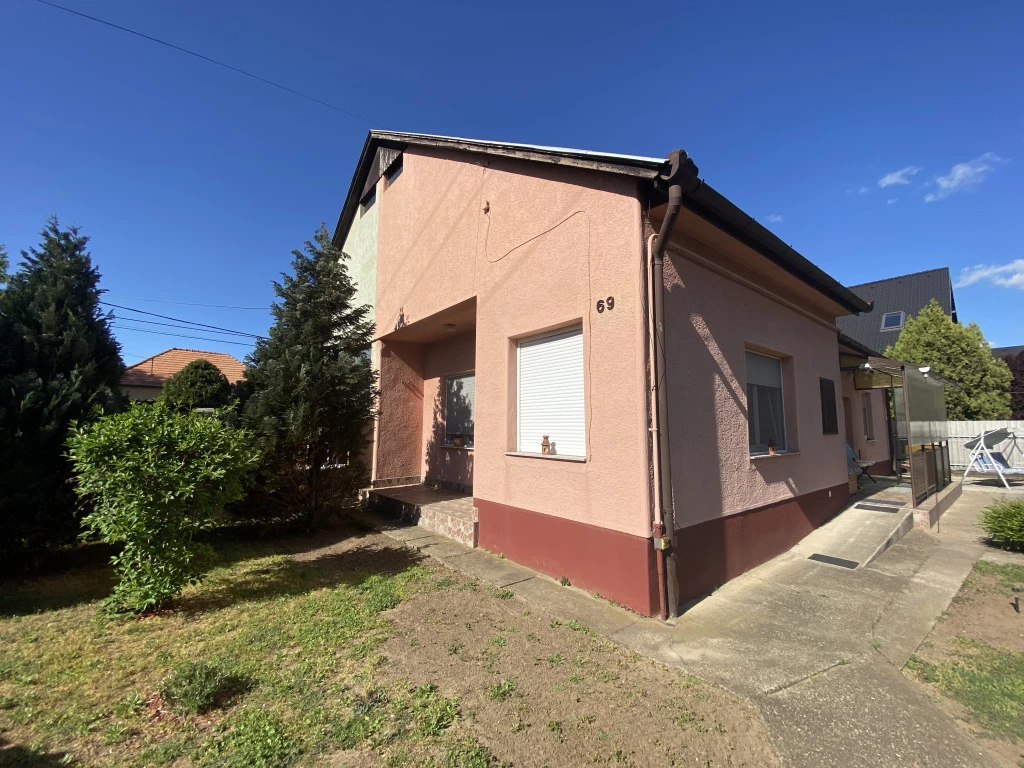 c3-1-name c2-2-name, Budapest XVII. kerület, Naplás út