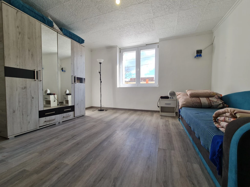 Jászapáti, Lados utca, 53 m²-es, családi ház, 1+1 szobás, átlagos állapotú