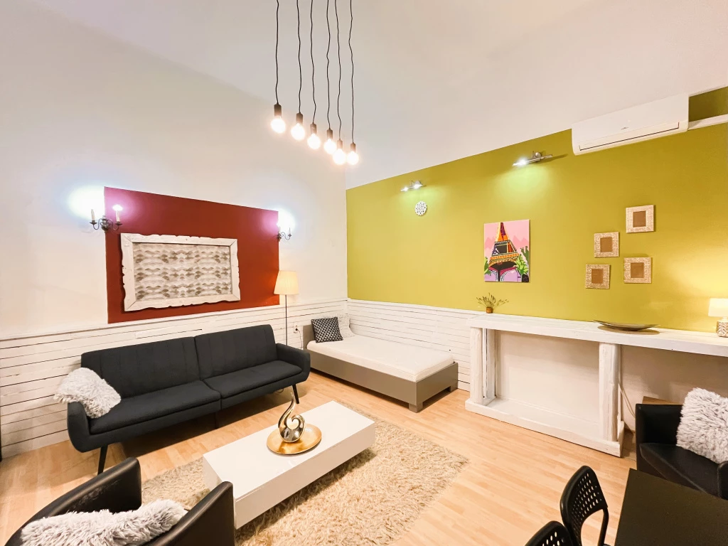 For sale condominium, Budapest VI. kerület, Oktogon