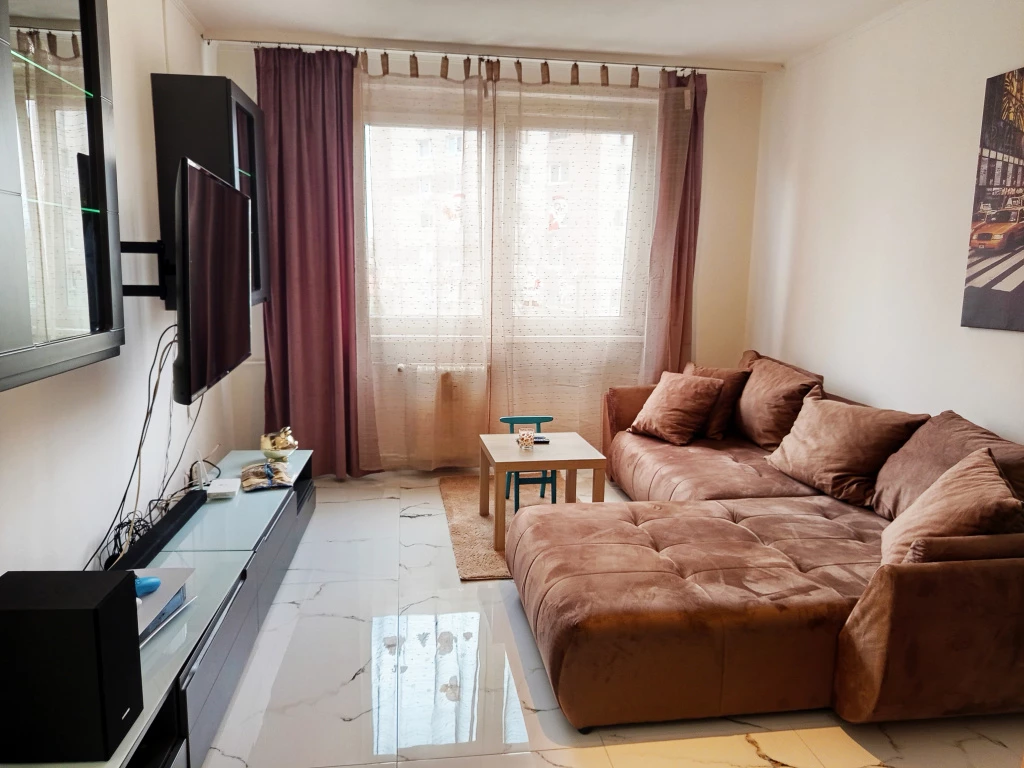 XV. Kerület, Páskomliget utca, 47 m²-es, társasházi lakás, 2 szobás