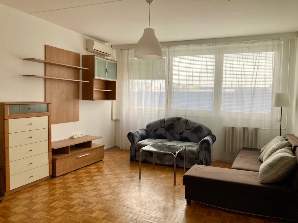 c3-2-name c2-21-name, Budapest XIV. kerület, Ond vezér útja