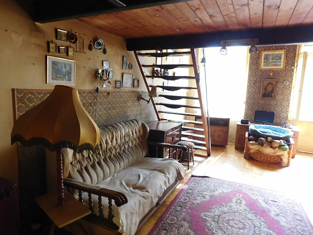 VI. Kerület, Szondi utca, 51 m²-es, társasházi lakás, 1 szobás