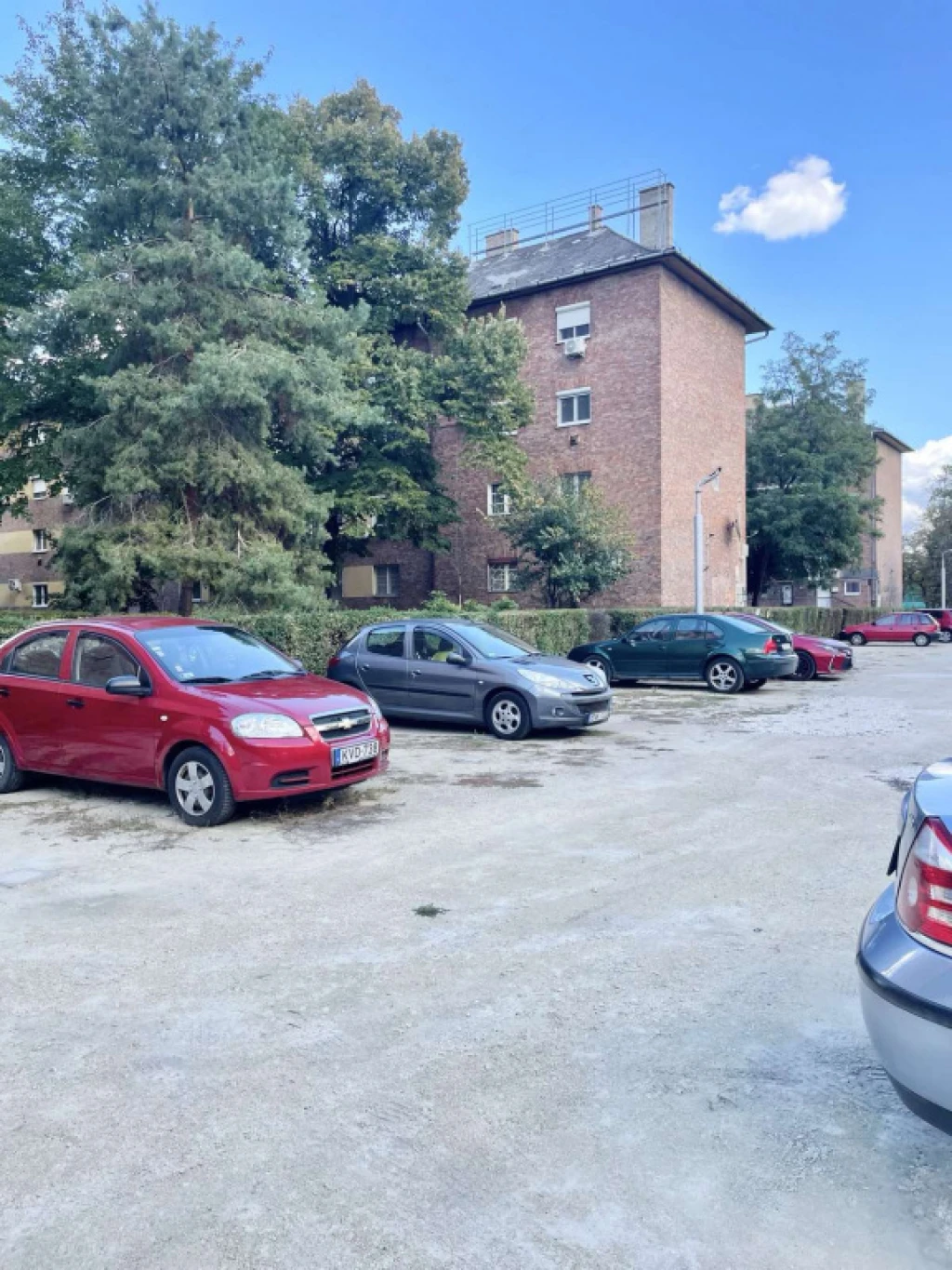 c3-1-name c2-21-name, Budapest XIII. kerület, Szuterén lakás nagyon kedvező árban eladó!