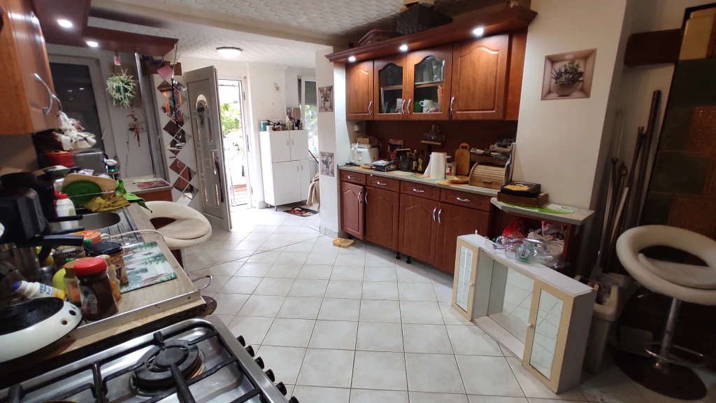 Adony, Táncsics Mihály utca, 50 m²-es, családi ház, 1 szobás
