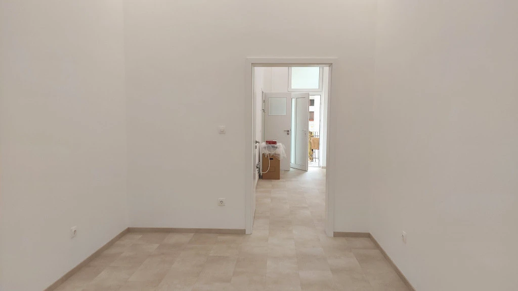 XI. Kerület, Bánk bán utca, 30 m²-es, társasházi lakás, 1 szobás
