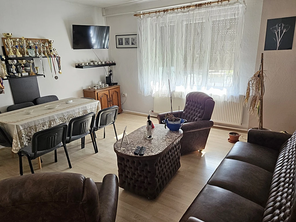 Érd, Madár nevü utca, 100 m²-es, családi ház, 3 szobás, jó állapotú