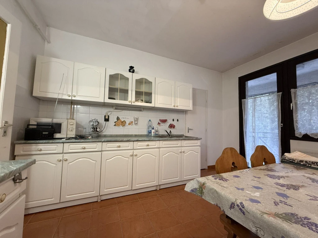 c3-2-name c2-21-name, Budapest XI. kerület, Solt utca