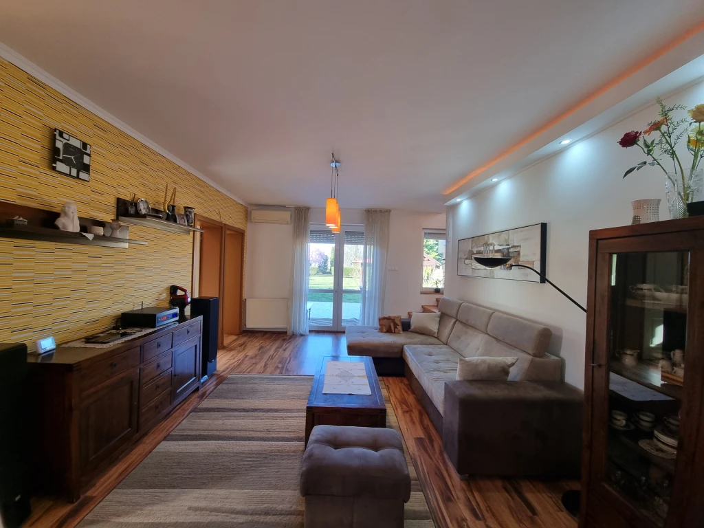 c3-1-name c2-2-name, Nyíregyháza, Ságvári kertváros