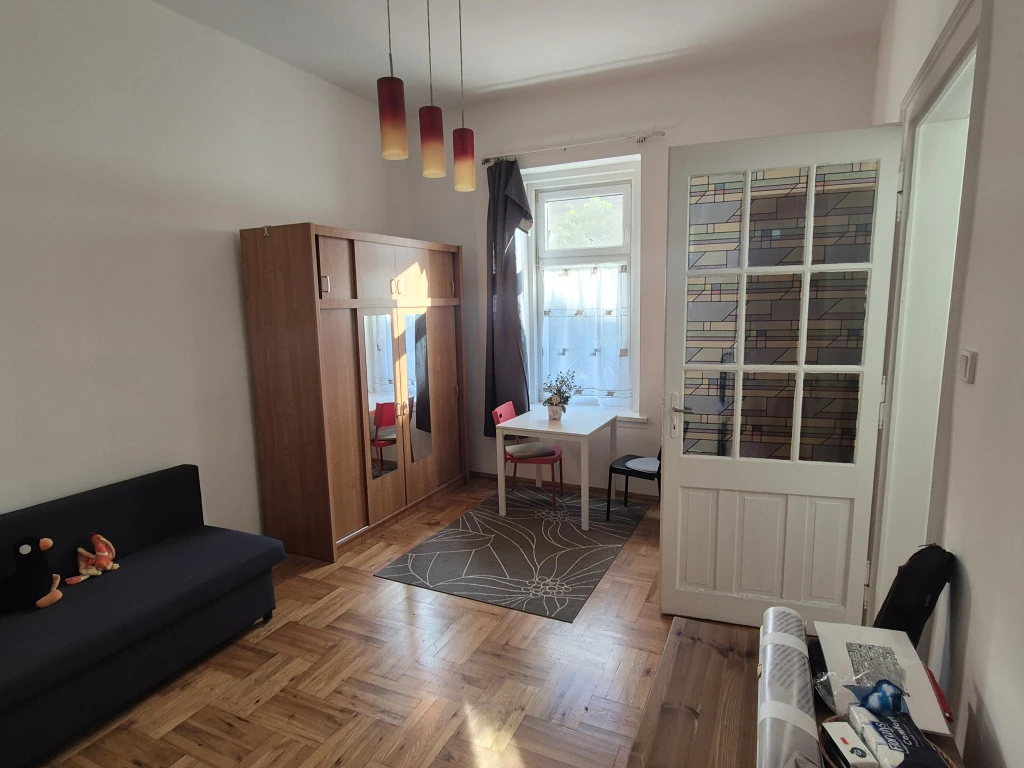 XIV. Kerület, Komócsy utca, 28 m²-es, társasházi lakás, 1 szobás