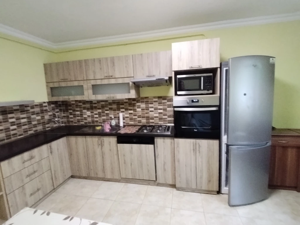 Tököl, Duna utca, 54 m²-es, társasházi lakás, 2 szobás, kiváló állapotú