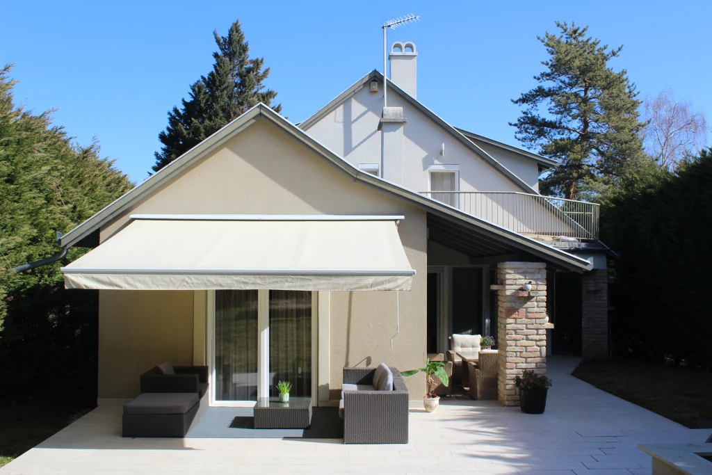 Szentendre, Petyina, 240 m²-es, családi ház, 5 szobás, jó állapotú