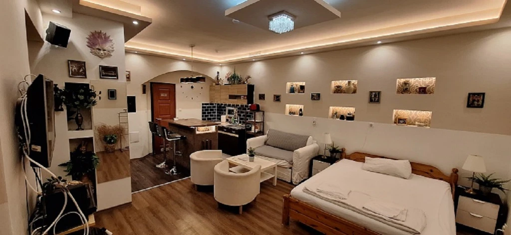 c3-1-name c2-21-name, Budapest XIII. kerület, Nyugati tér