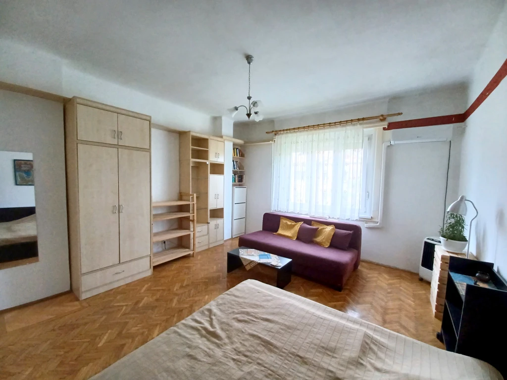 c3-2-name c2-21-name, Budapest XIV. kerület, Thököly út