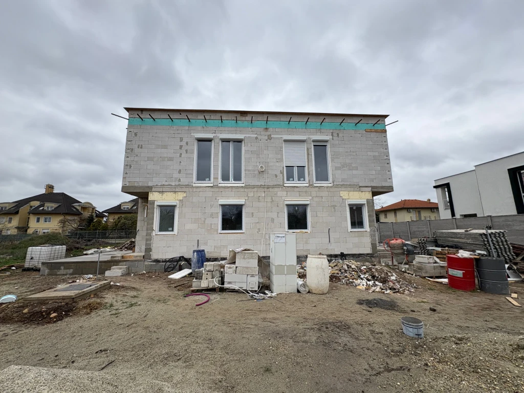 XVIII. Kerület, Almáskert, 117 m²-es, ikerház, 4+1 szobás, új építésű állapotú