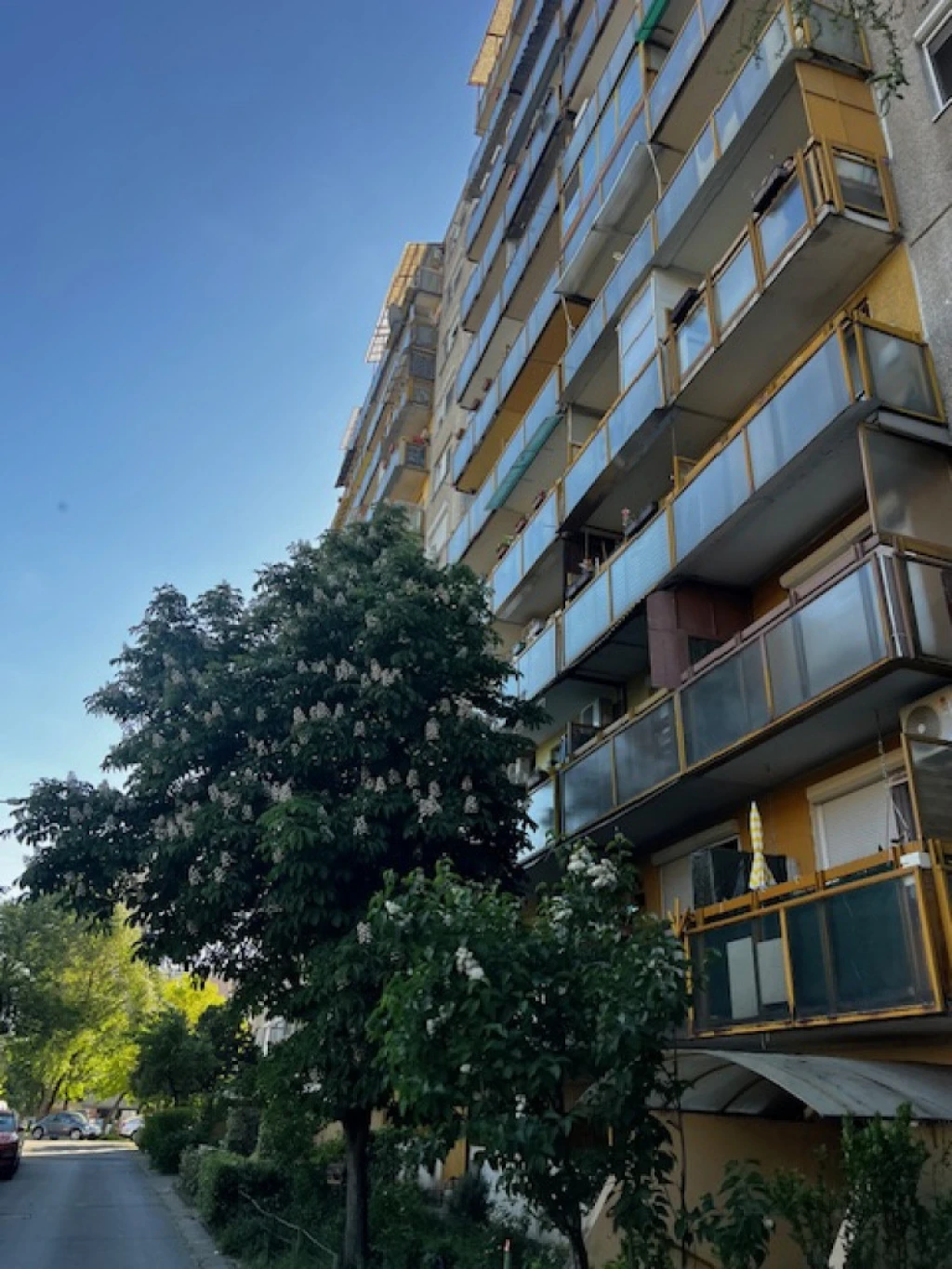 XIX. Kerület, Csokonai utca, 53 m²-es, társasházi lakás, 2 szobás