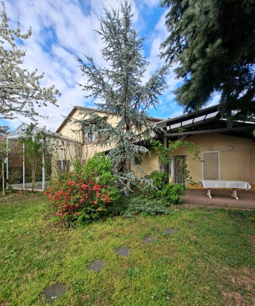XVIII. Kerület, Ráday Gedeon utca, 144 m²-es, családi ház, 4 szobás