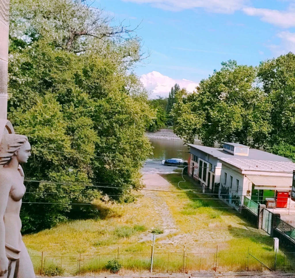 III. Kerület, Dereglye utca, 64 m²-es, társasházi lakás, 3 szobás