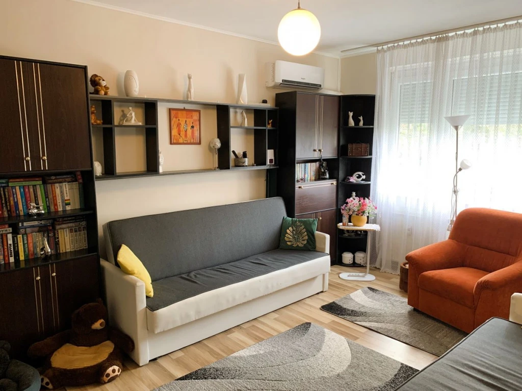 XV. Kerület, Nyírpalota utca, 35 m²-es, társasházi lakás, 1+1 szobás