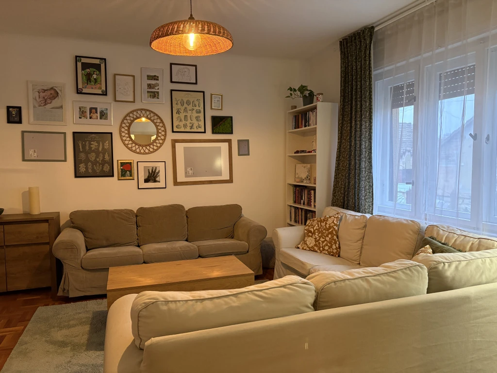 Pilis, Telepi rész, 140 m²-es, családi ház, 2 szobás, átlagos állapotú