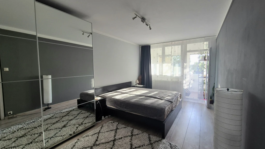 XI. Kerület, Tétényi út, 48 m²-es, társasházi lakás, 2 szobás