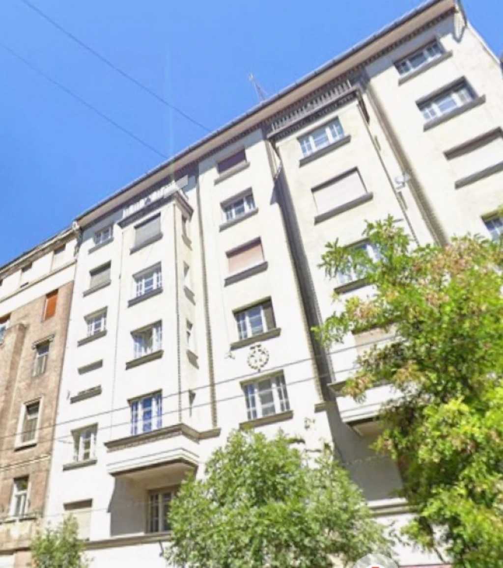 VIII. Kerület, Baross utca, 35 m²-es, társasházi lakás, 1 szobás