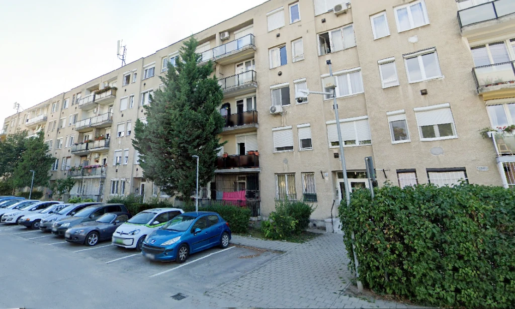 XVI. Kerület, Szent Korona lakótelep, 46 m²-es, társasházi lakás