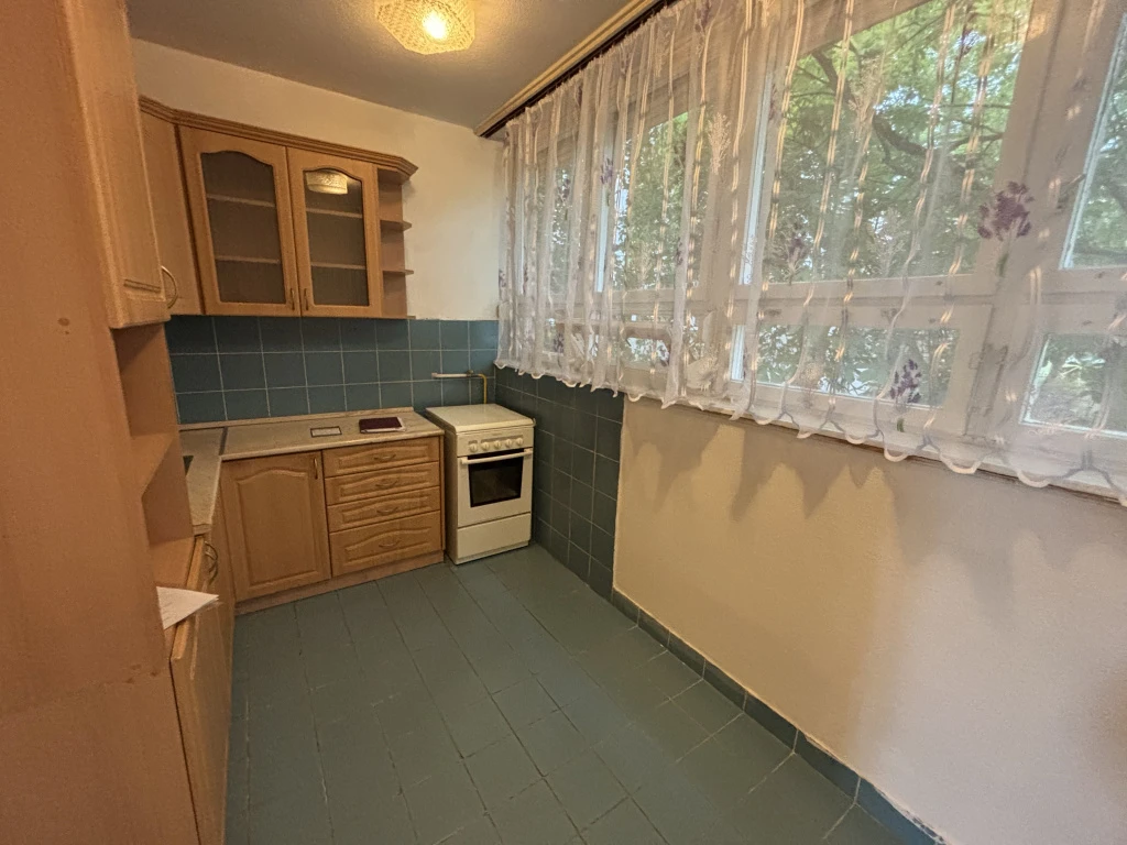 XVI. Kerület, Hunyadvár utca, 68 m²-es, társasházi lakás, 3 szobás