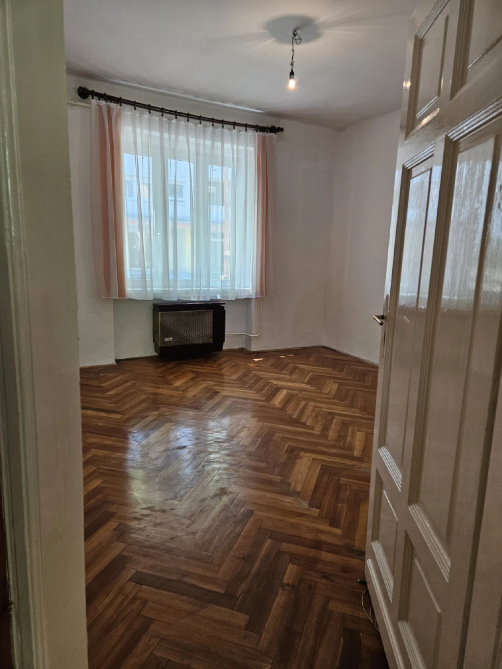XIII. Kerület, Ambrus utca, 25 m²-es, társasházi lakás, 1 szobás