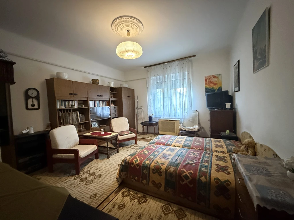 XI. Kerület, Bartók Béla út, 35 m²-es, társasházi lakás, 1 szobás