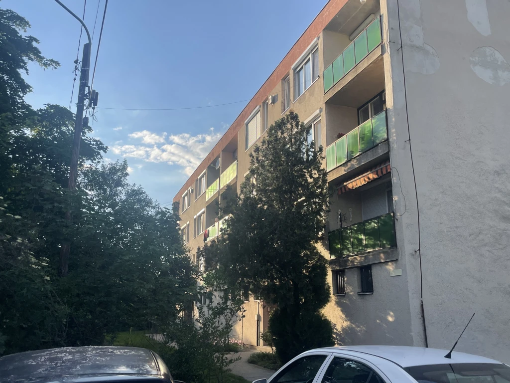 Ercsi, Búzavirág utca, 47 m²-es, társasházi lakás, 1+1 szobás