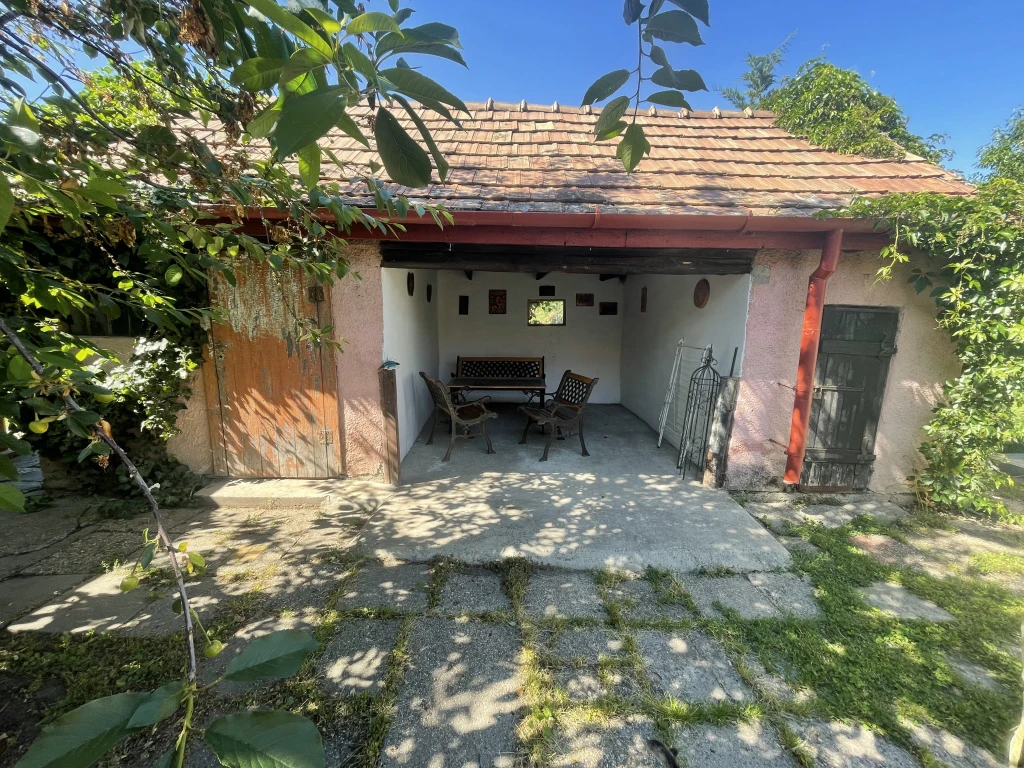 Pusztaszabolcs, Arany János utca, 75 m²-es, családi ház, 3 szobás