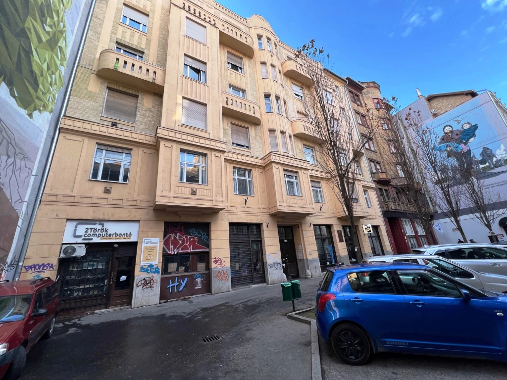 VII. Kerület, Klauzál utca, 25 m²-es, társasházi lakás, 1 szobás