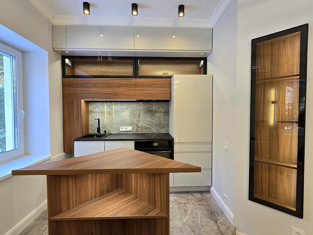II. kerület, Pasaréti út, 24 m²-es, társasházi lakás, 1 szobás