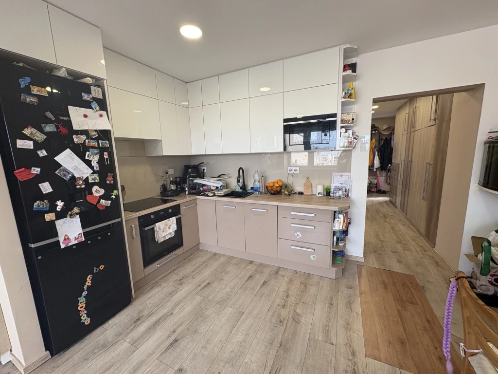 X. Kerület, Kővágó utca, 68 m²-es, társasházi lakás, 3+1 szobás