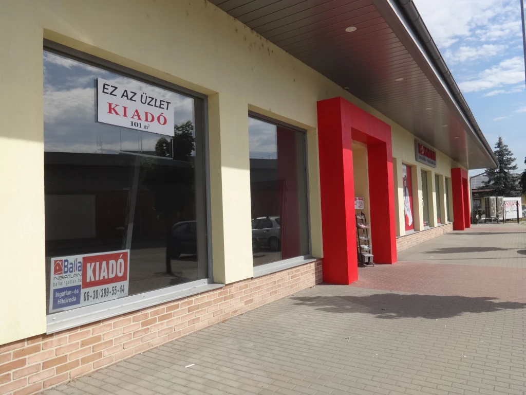 c3-2-name c2-69-name, Tiszakécske, Vizhányó János utca