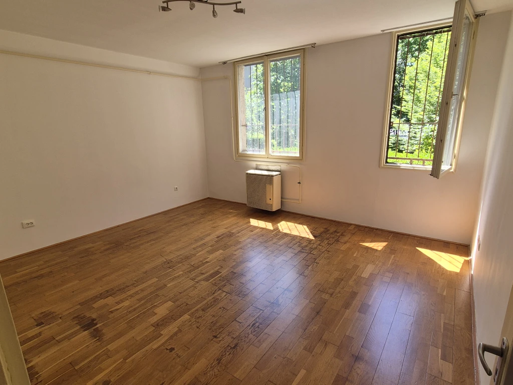 XVI. Kerület, Mátyásdomb tér, 51 m²-es, társasházi lakás, 2 szobás