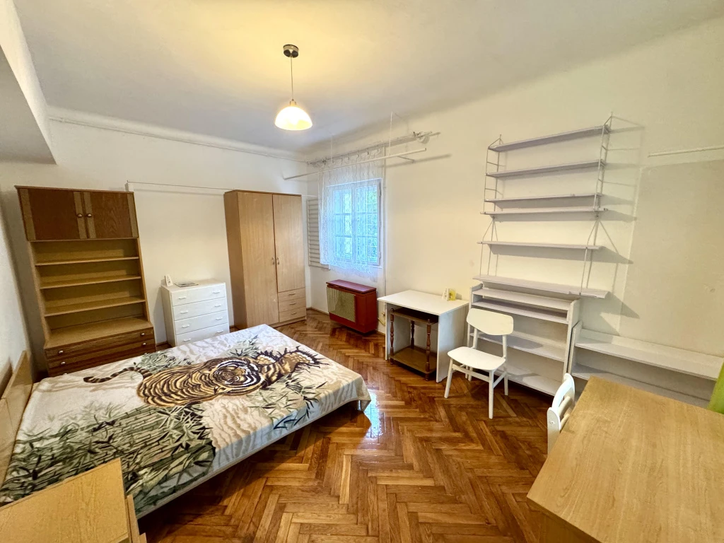 XI. Kerület, Kelenföldi út, 31 m²-es, társasházi lakás, 1 szobás
