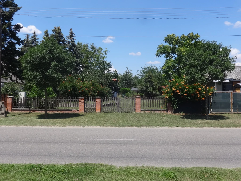 Tiszakécske, Strand utca, 450 m²-es, telek